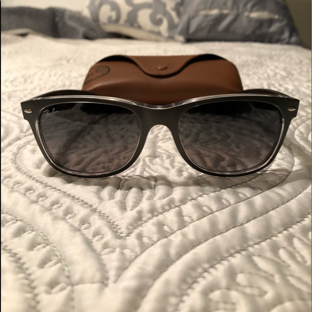 Ray Ban sunglasses gray. Worn once.